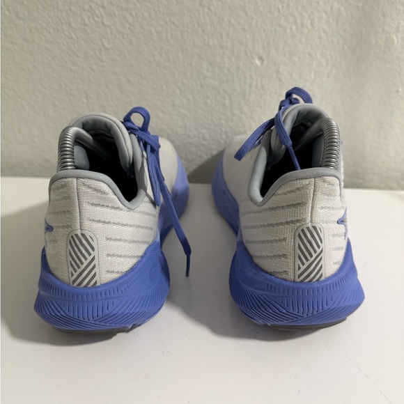 Altra FMW Athletic Shoes in Light Gray and Blue - Picture 5 of 7